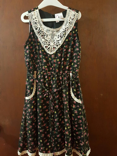 Lindo Vestido Estampado Con Forro Interior. Talla 7