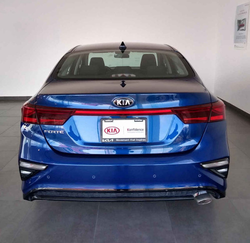 Imagen 4 de 15 de Kia Forte Sedan 2019 4p Ex, 2.0 L Mpi Atkinson Ta6, Ba, Bl,