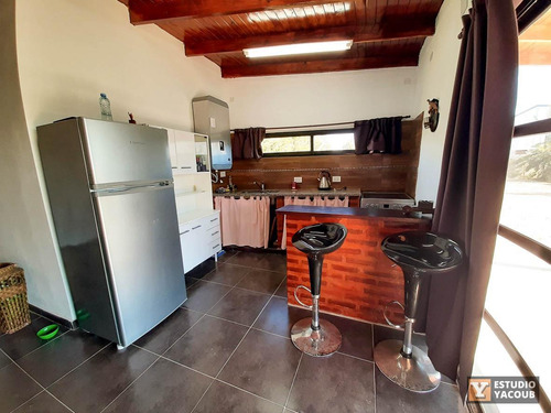 Imagen 7 de 30 de Casa Venta 1 Dormitorio 1 Baño 1 Patio Parrilla Y Pileta 1078 Mts 2 Totales- Los Talas