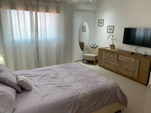 Apartamento En Alquiler Amueblado En Piantini.