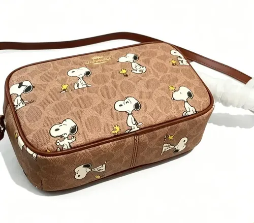 Coach Snoopy Camera Bag Exclusive Print Crossbody Purse | MercadoLivre