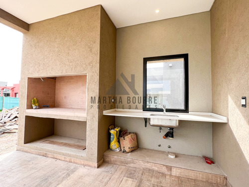 Casa En Venta En Barrio Privado Santo Tomas, Pilar, G.b.a. Zona Norte