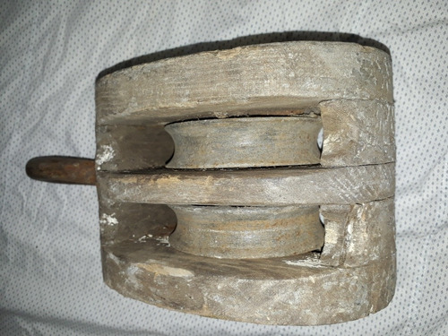 Antigua Pasteca Roldana Moton De Barco Doble Rodado. Adorno