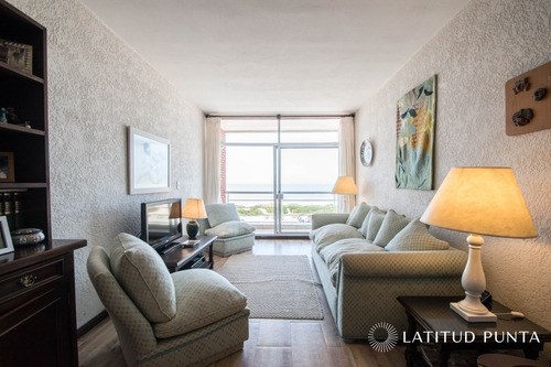 Apartamento Frente Al Océano- Ref: 22