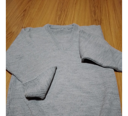 Pullover-sweater Escolar Gris Escote V  Talle 14