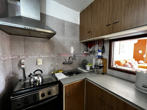 1 Dormitorio Reciclado, Ascensor, Garaje, Baulera Balcón Y Gastos Bajos