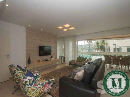 Imagem 2 de 8 de Lindo Apartamento Pé Na Areia. - Ap00563 - 70262448