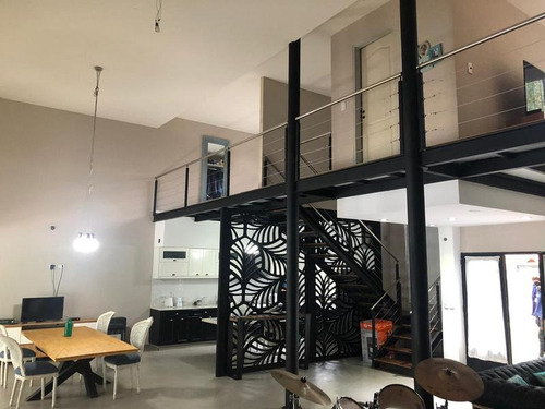 Casa En Venta 3 Amb. En Barrio Links Erratchu- La Union