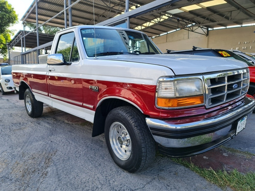 Imagen 3 de 9 de Ford F-150 Xlt Larga