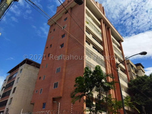 Bello Y Remodelado Apartamento En Venta La Campiña Caracas 23-16416