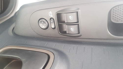 Imagen 4 de 8 de Fiat Mobi Like 1.0