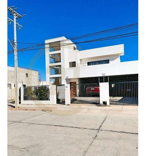 Se Vende  Casa En Peñuelas Con Terraza Panorámica