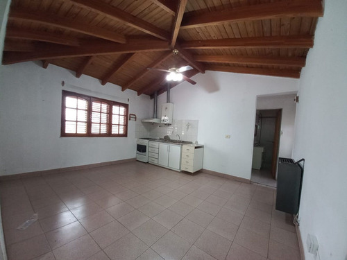 Venta De Casa Con Departamento Y Local Comercial