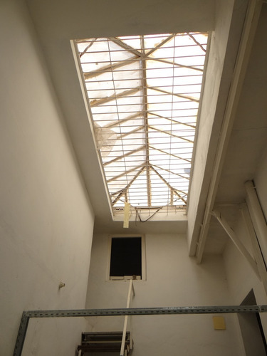 Dueño Vende Local Comercial Zona La Comercial