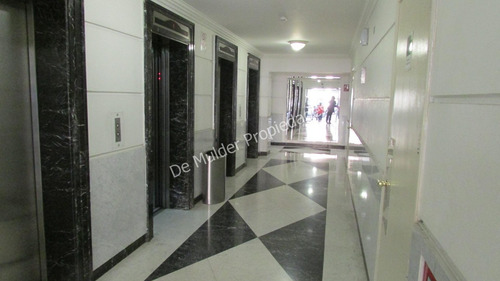 Preciosa Oficina De 42 Planta Libre, Metro P. De Valdivia