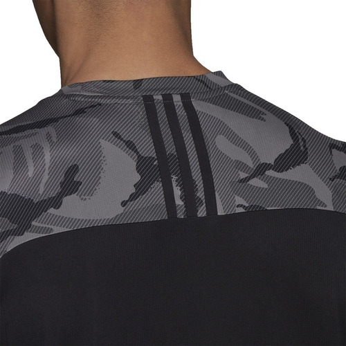Imagen 4 de 6 de Playera adidas Designed To M Camo Gt1 Gris Para Hombre