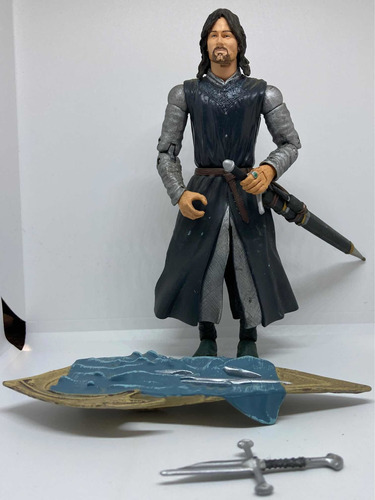 Figura Del Señor De Los Anillos Aragorn Con Escudo