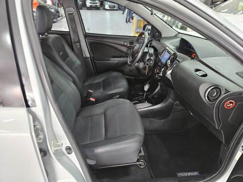Toyota Etios Etios Platinum 1.5 (Flex) (Aut)
