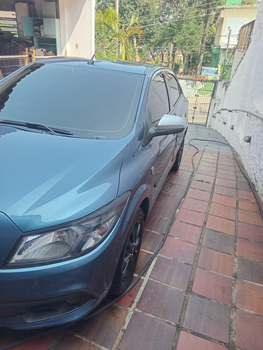 Chevrolet Onix 1.0 Seleção 5p
