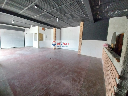 En Venta Casa Con Local Comercial De 175 Metros Cuadrados, Excelente Ubicación En El Casco Central De Tucacas.