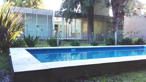 Casa Con Parque Y Pileta En Escobar Loma Verde Barrio Cerrado