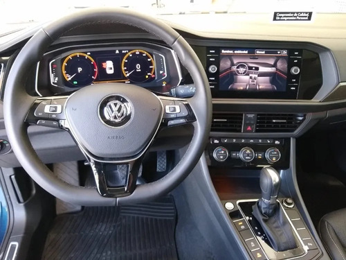 Volkswagen Vento Highline 250 Tsi At Lucas Semini