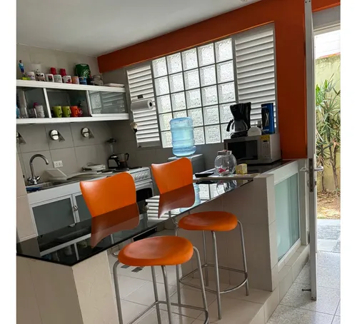 Santa Eduvigis. Casa Venta