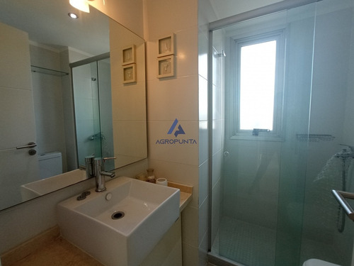 Apartamento 2 Dormitorios Con Servicios En Venta - Ref: 3068