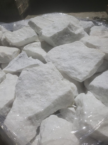 Pedra Moledo Premium Branco Face Lisa
