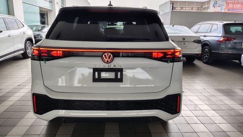 Volkswagen Tiguan 1.4 Tsi R-Line Dsg7
