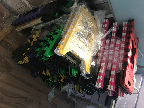 Imagen 5 de 8 de Banco Plegable Portátil 120kg Reforzado Color Al Azar