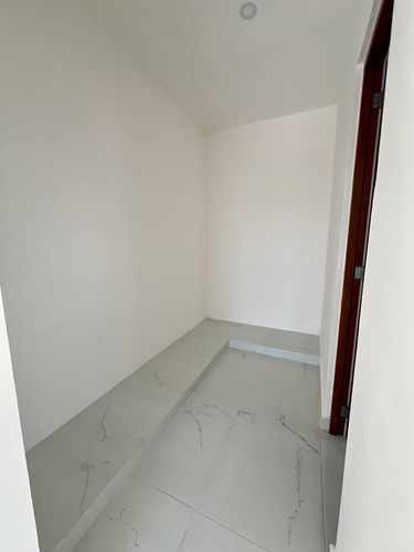 Casa En Venta En Morera, Cholul, De 4 Habitaciones Con Alberca