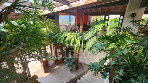 Casa En El Centro De Valle De Bravo