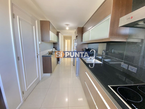 Imagen 6 de 28 de Venta De Penthouse De 2 Dormitorios En Edificio Imperiale Iii Punta Del Este