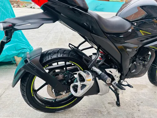 Moto Gixcer 155 Fi Abs