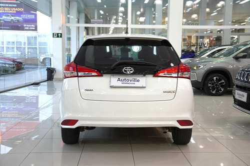 Toyota Yaris 1.3 16V FLEX XL LIVE MULTIDRIVE
