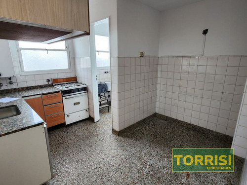 Venta - Dto 4 Amb C/cochera - Bacacay 1800 - Flores