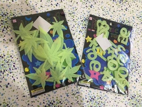 Imagen 3 de 3 de Kit De Figuras Fluorescente