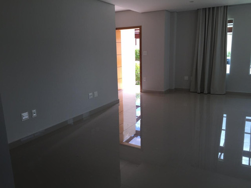 Casa Com 4 Quartos Para Comprar No Três Barras Em Contagem/mg - Ic12925