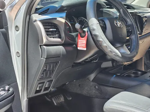 Toyota Hilux Srx 2.8 4x4 Diesel At Mod 2023