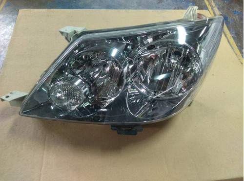 Faro Izquierdo Toyota Fortuner 2006-2008 Depo Fondo Crom