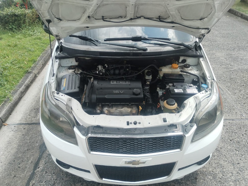 Chevrolet Aveo 2015 Automático