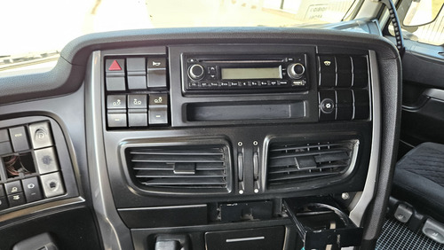 Iveco Hiway 6x2 Ano 17 Teto Alto Automático Ar Condicionado