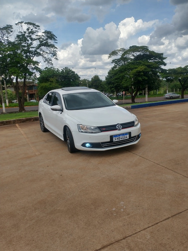 Imagem 1 de 10 de Volkswagen Jetta 2012 2.0 Tsi Highline 4p