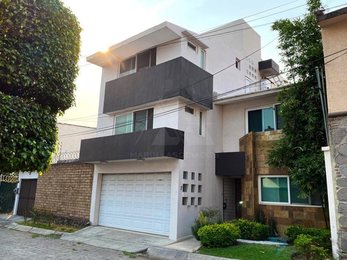 Casa En Venta En Fraccionamiento Los Cizos En Cuernavaca Morelos