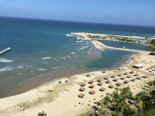 Se Vende Apartamento Con Terraza Dentro Del Club Camuri