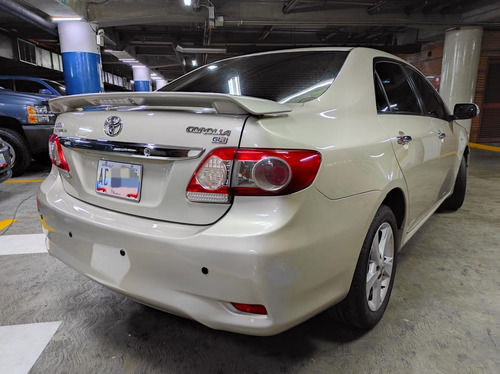 Imagen 13 de 15 de Toyota Corolla Gli 2014