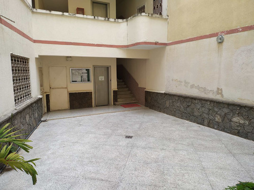 Imagen 2 de 14 de Apartamento En Venta En La Av. Cajigal De San Bernardino