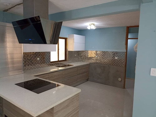 Imagen 6 de 8 de En Venta Town House En El Conjunto Residencial Laguna Vieja, Nueva Barcelona