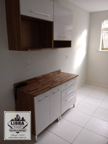 Imagem 3 de 7 de Sala E Dois Quartos Boa Localização - Ap0206